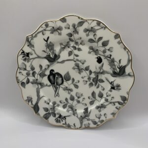 Prato Sobremesa Cinza e Branco Linha Francesa